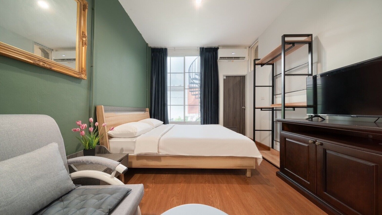 Photo of Bedroom in Maha Phruttharam
