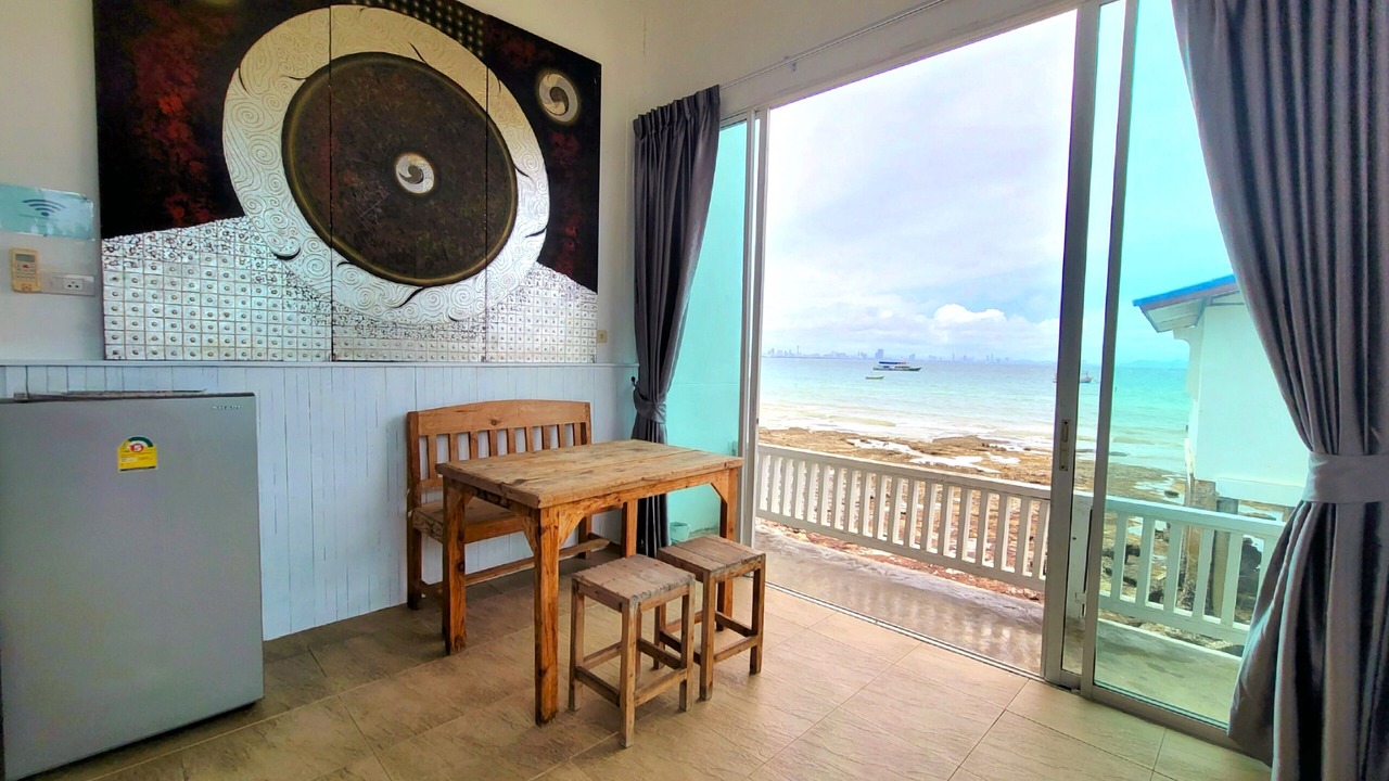 Photo of Bedroom in Koh Lan