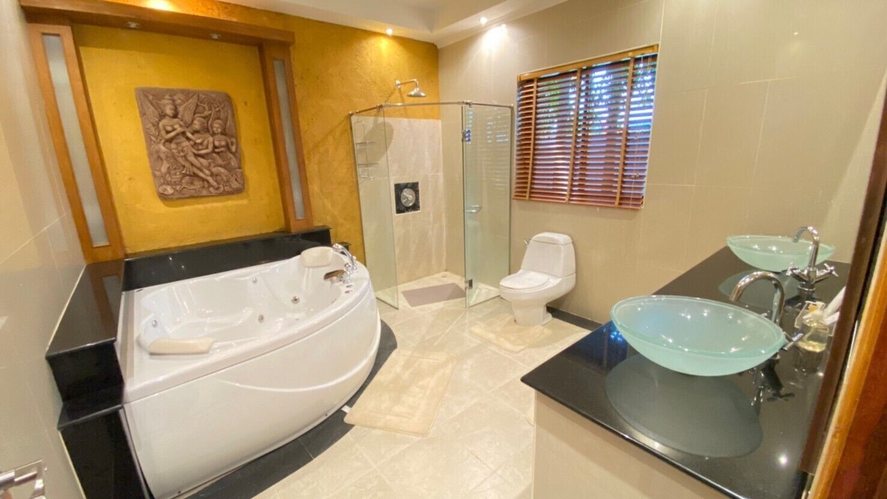 Photo of Bathroom in Huai Yai