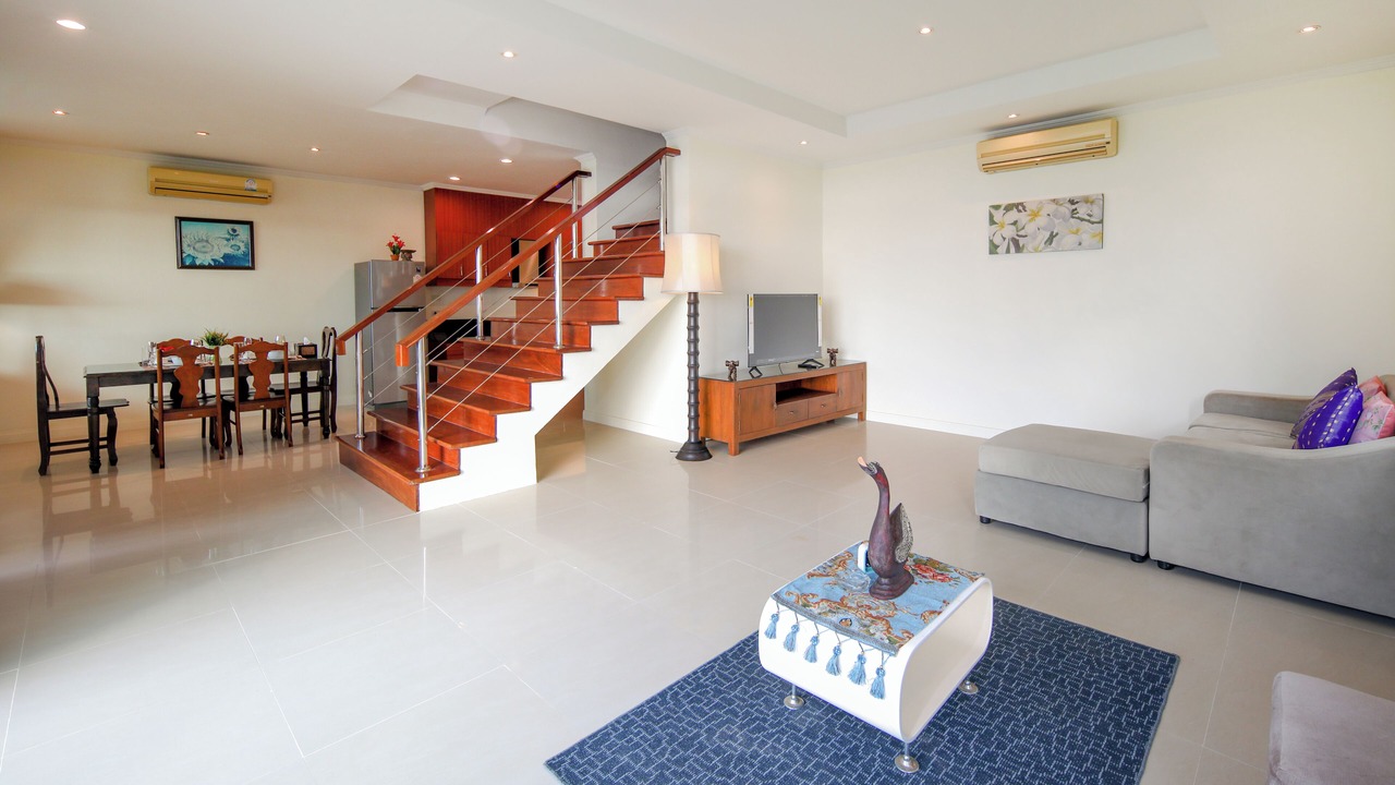 Photo of Livingroom in Karon