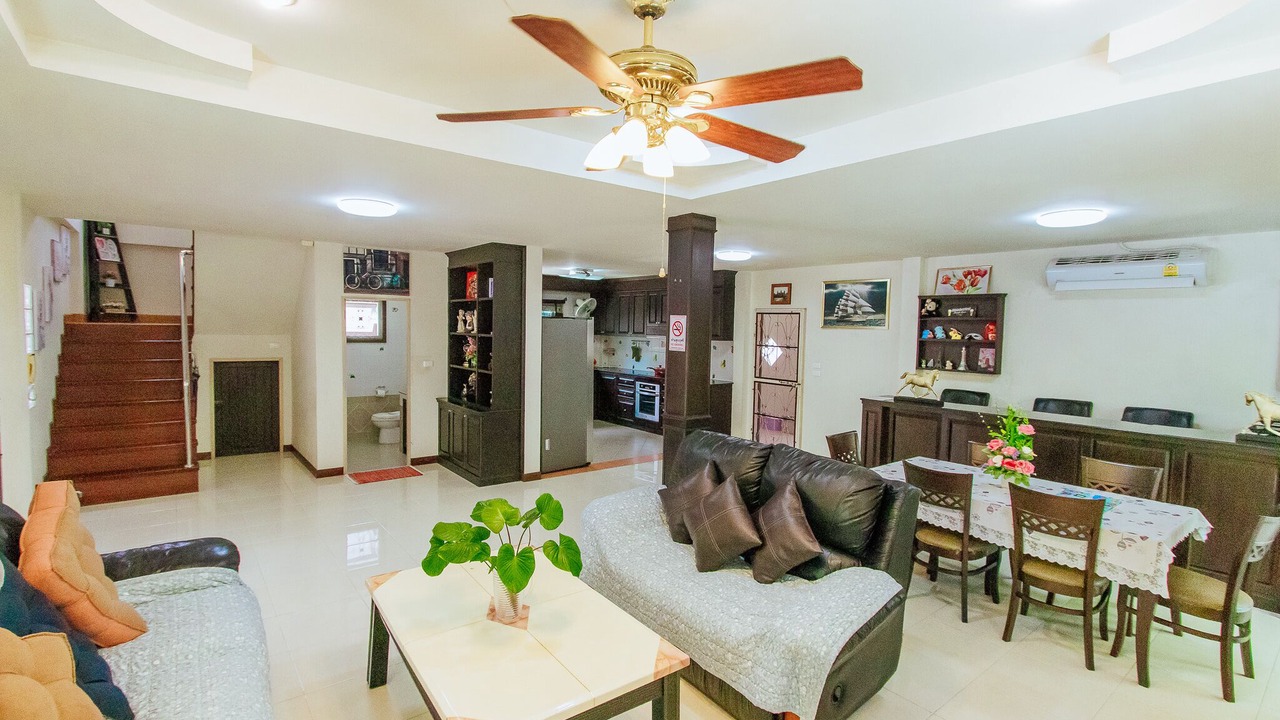 Photo of Livingroom in Nong Prue