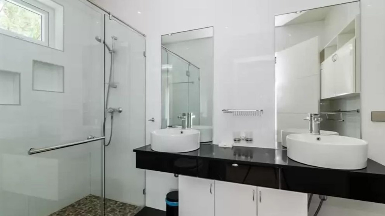 Photo of Bathroom in Hin Lek Fai