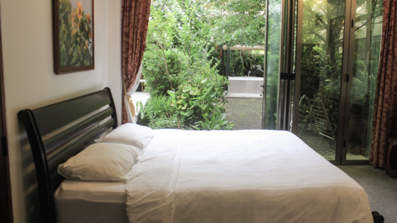 Photo of Bedroom in Laem Set