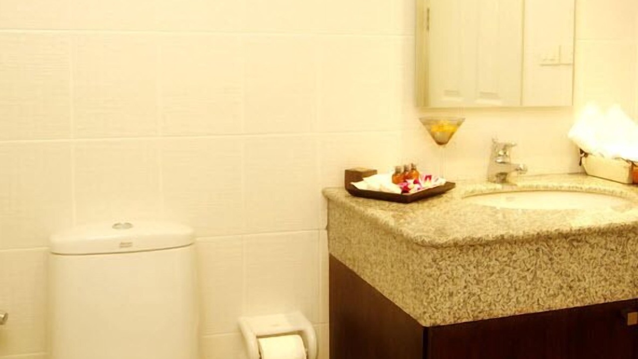 Photo of Bathroom in Si Phraya