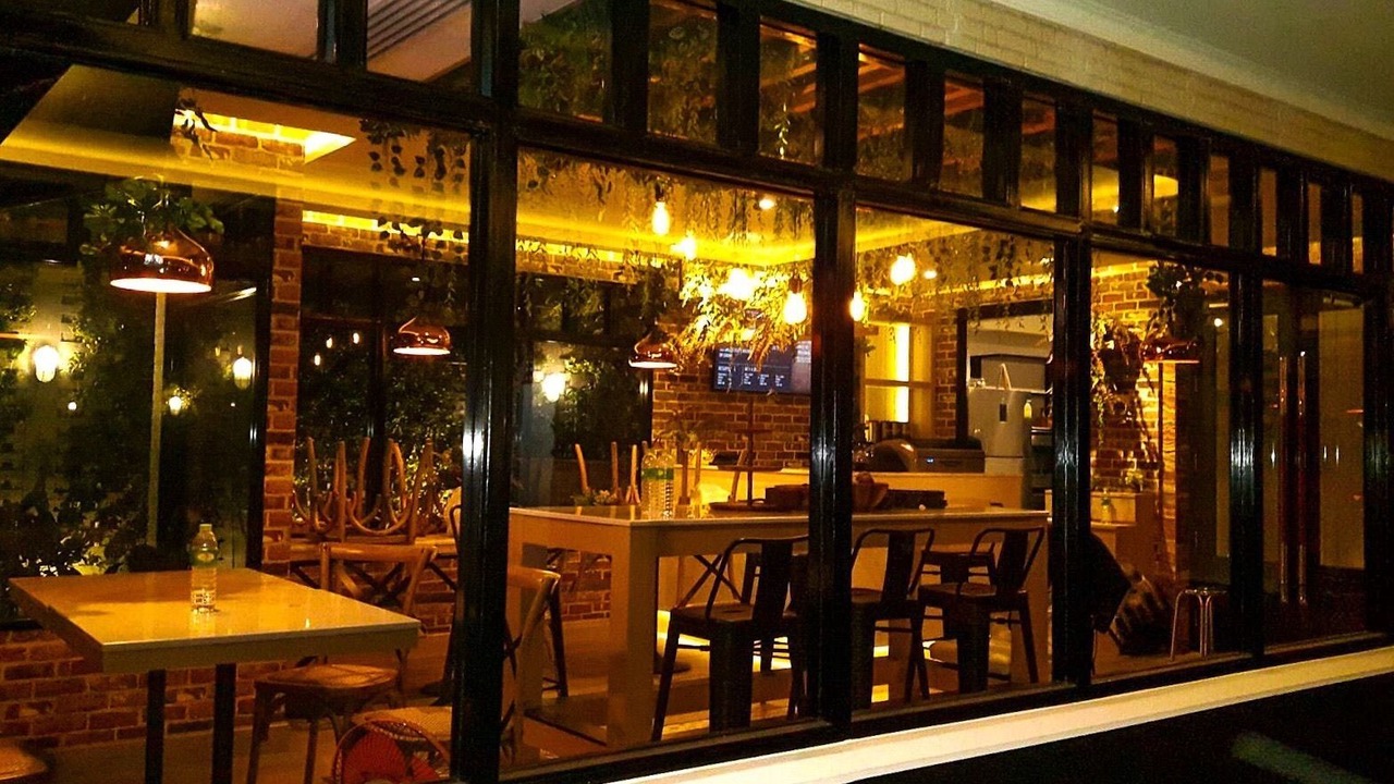 Photo of Others in Si Phraya