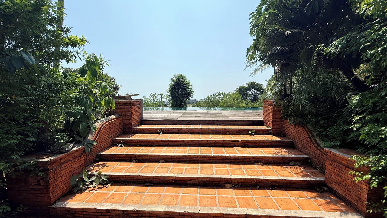Photo of Outdoor in Kram