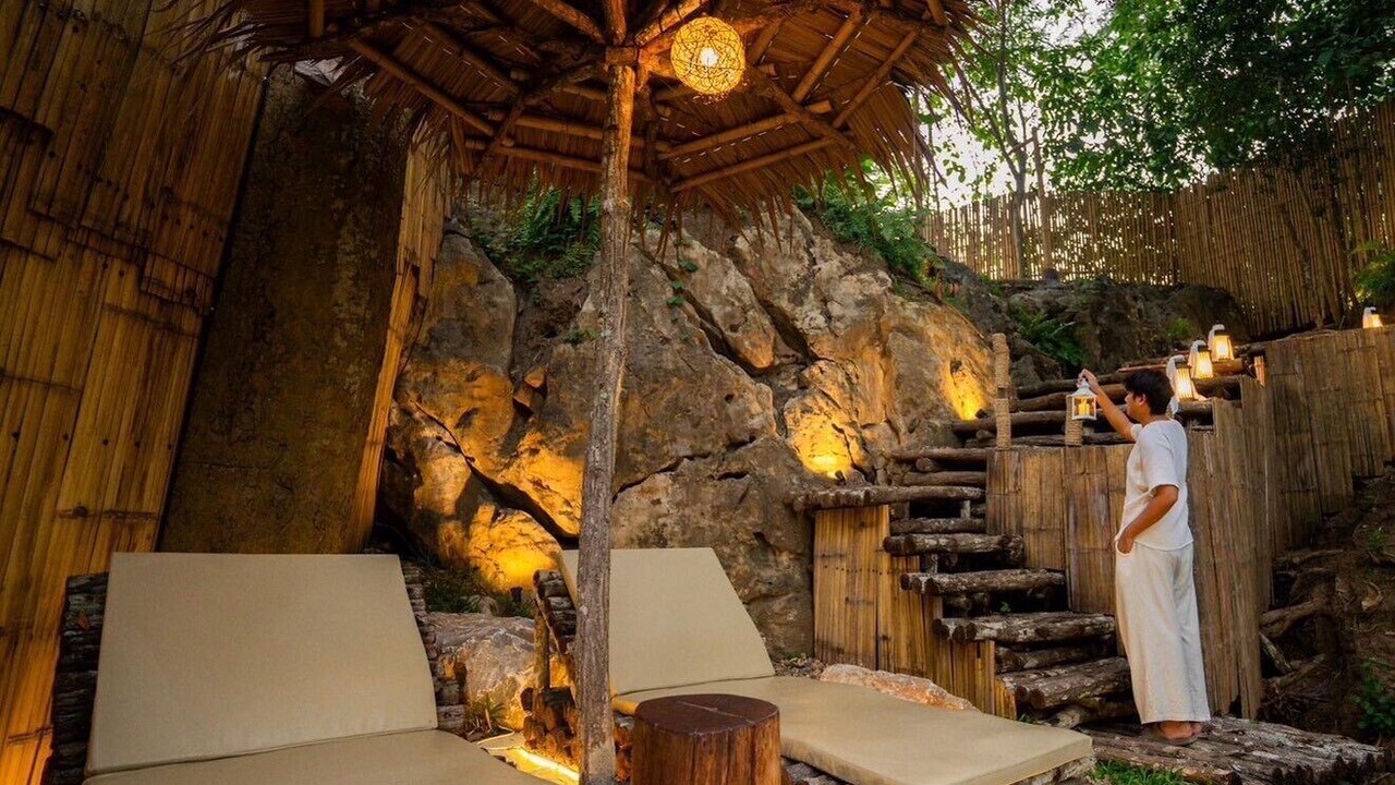 Photo of Patio Balcony in Wat Bung Toei