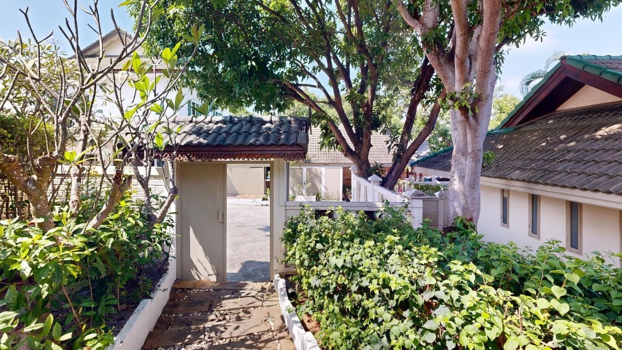 Photo of Outdoor in Moo 5
