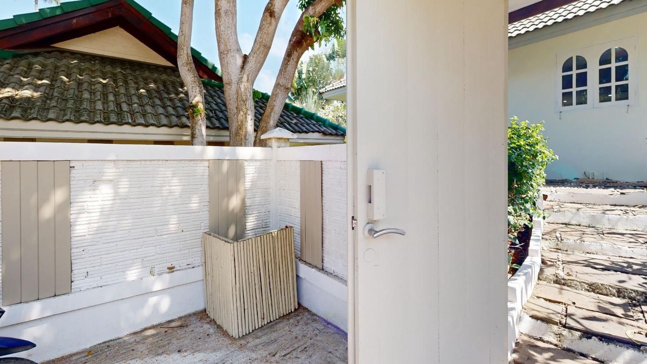 Photo of Outdoor in Moo 5