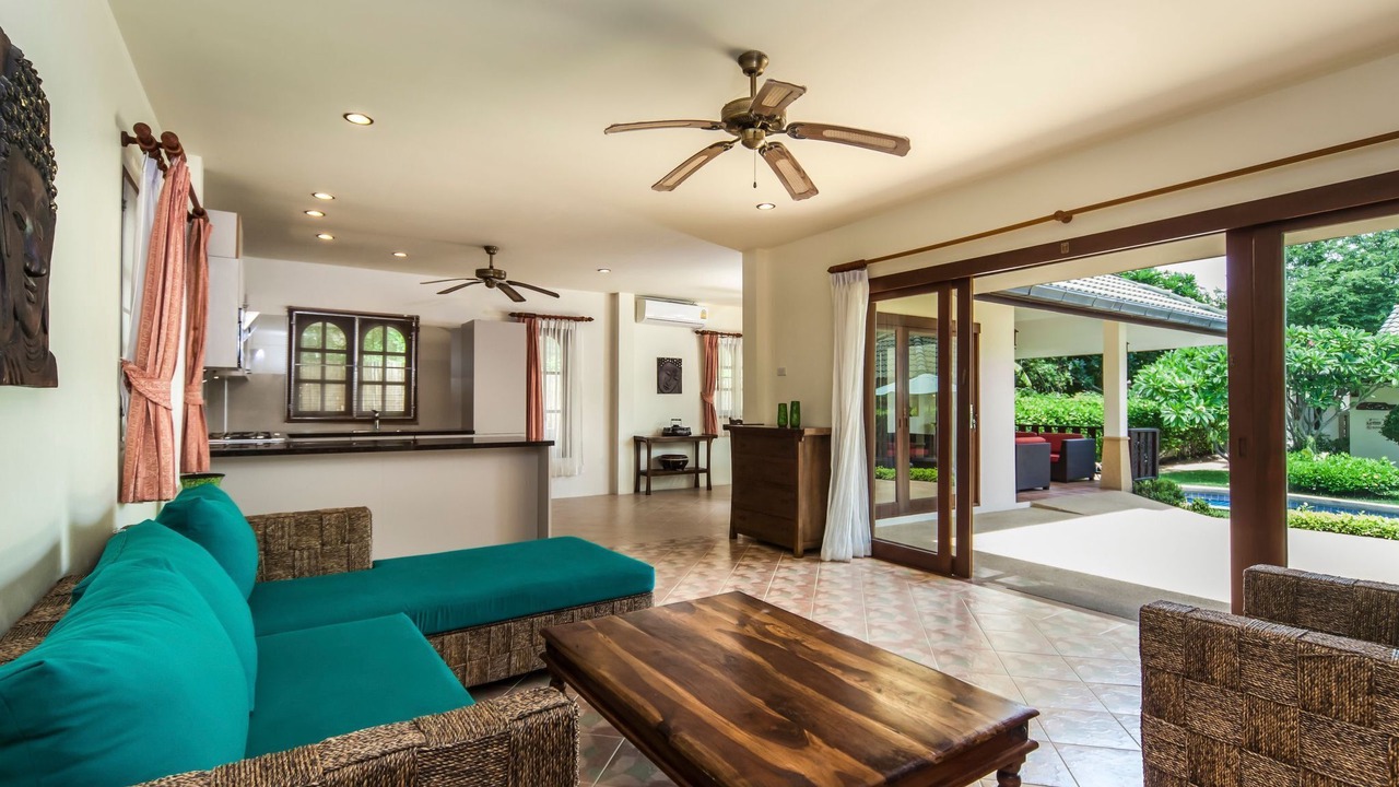 Photo of Livingroom in Moo 5