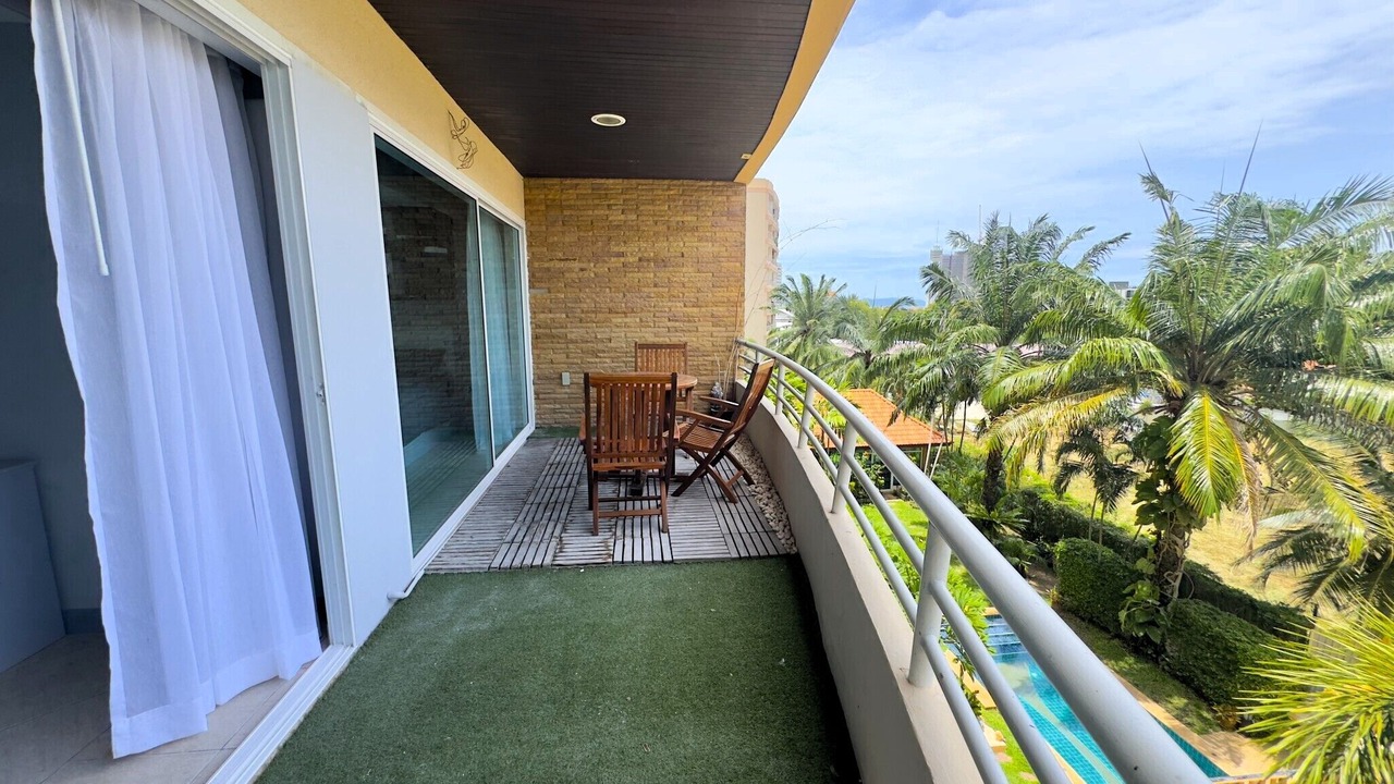 Photo of Patio Balcony in Pratumnak Hill