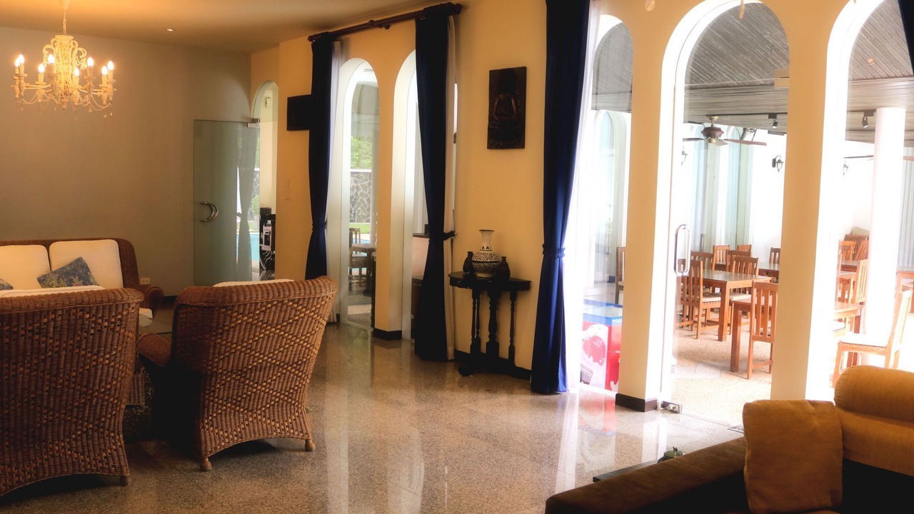 Photo of Livingroom in Chalong