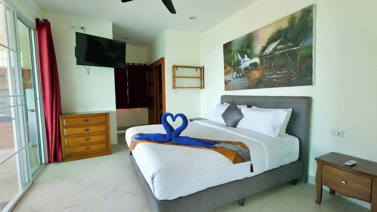 Photo of Bedroom in Karon