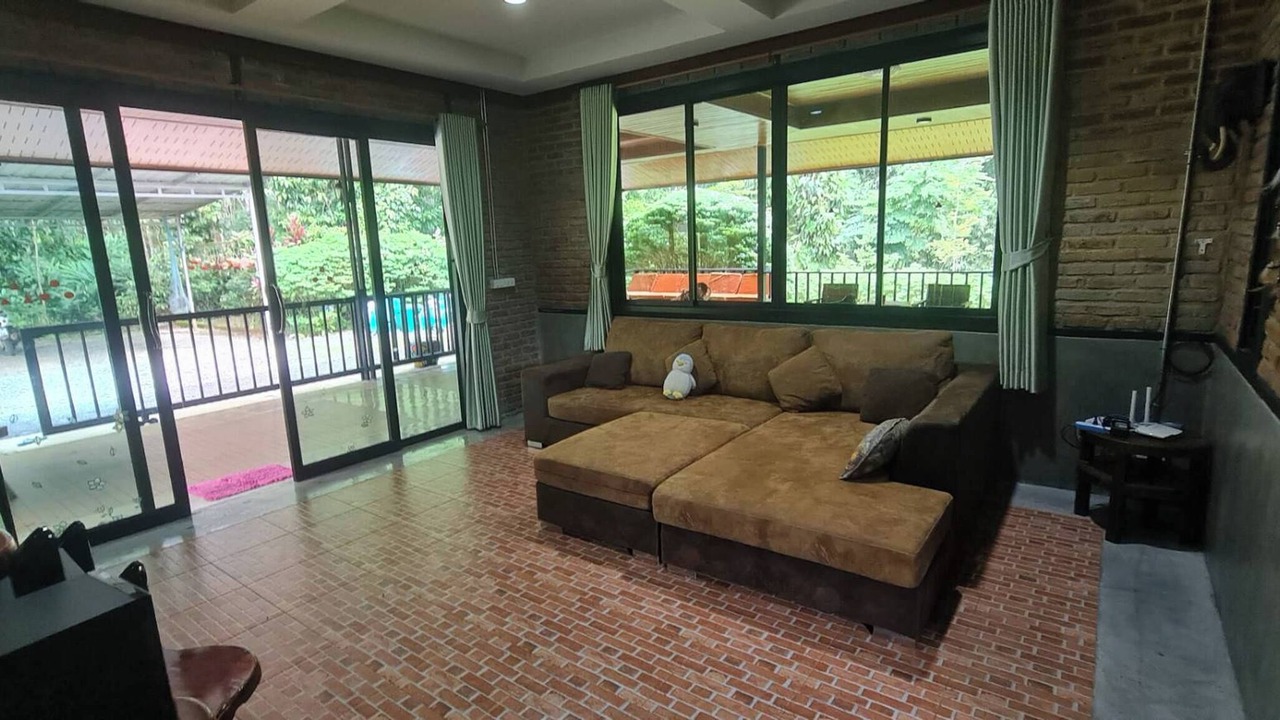Photo of Livingroom in Ao Luek