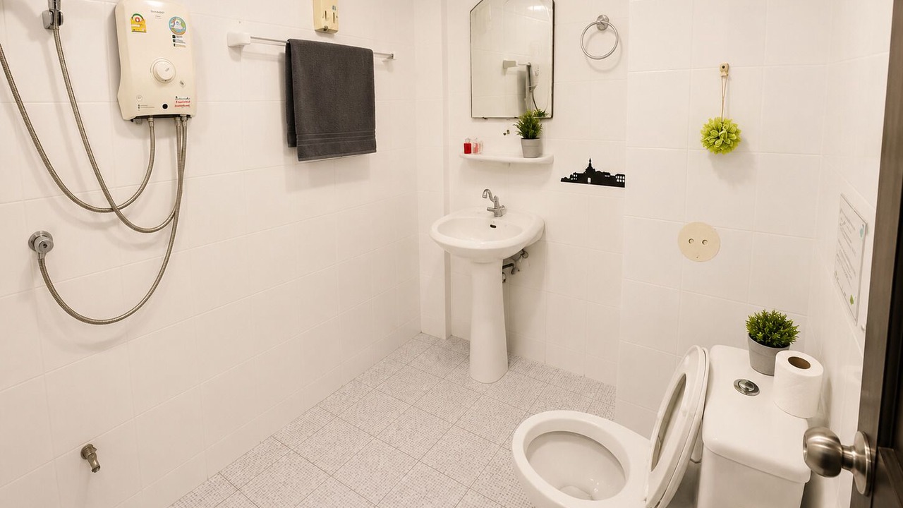 Photo of Bathroom in Nanai Road