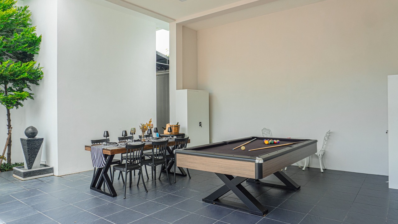 Photo of Outdoor in Pong
