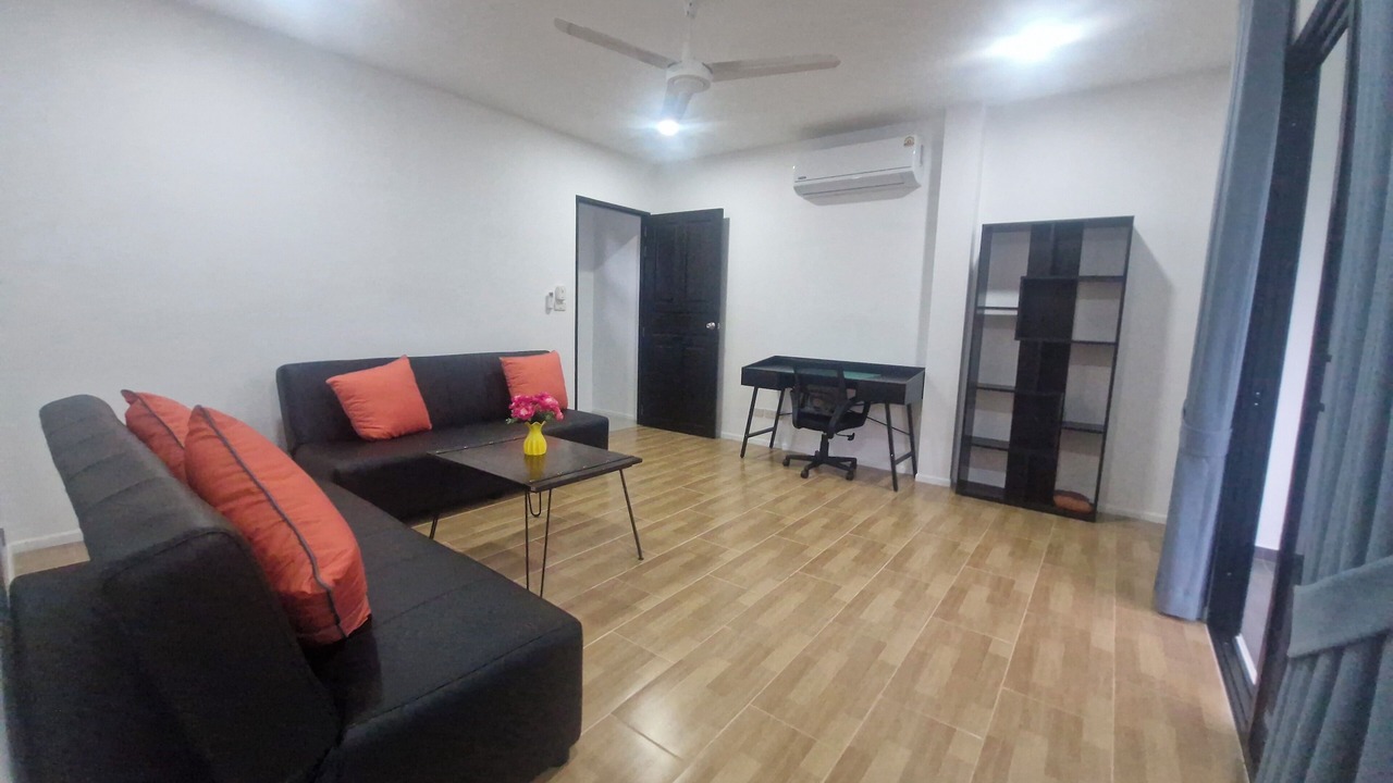 Photo of Livingroom in Chalong