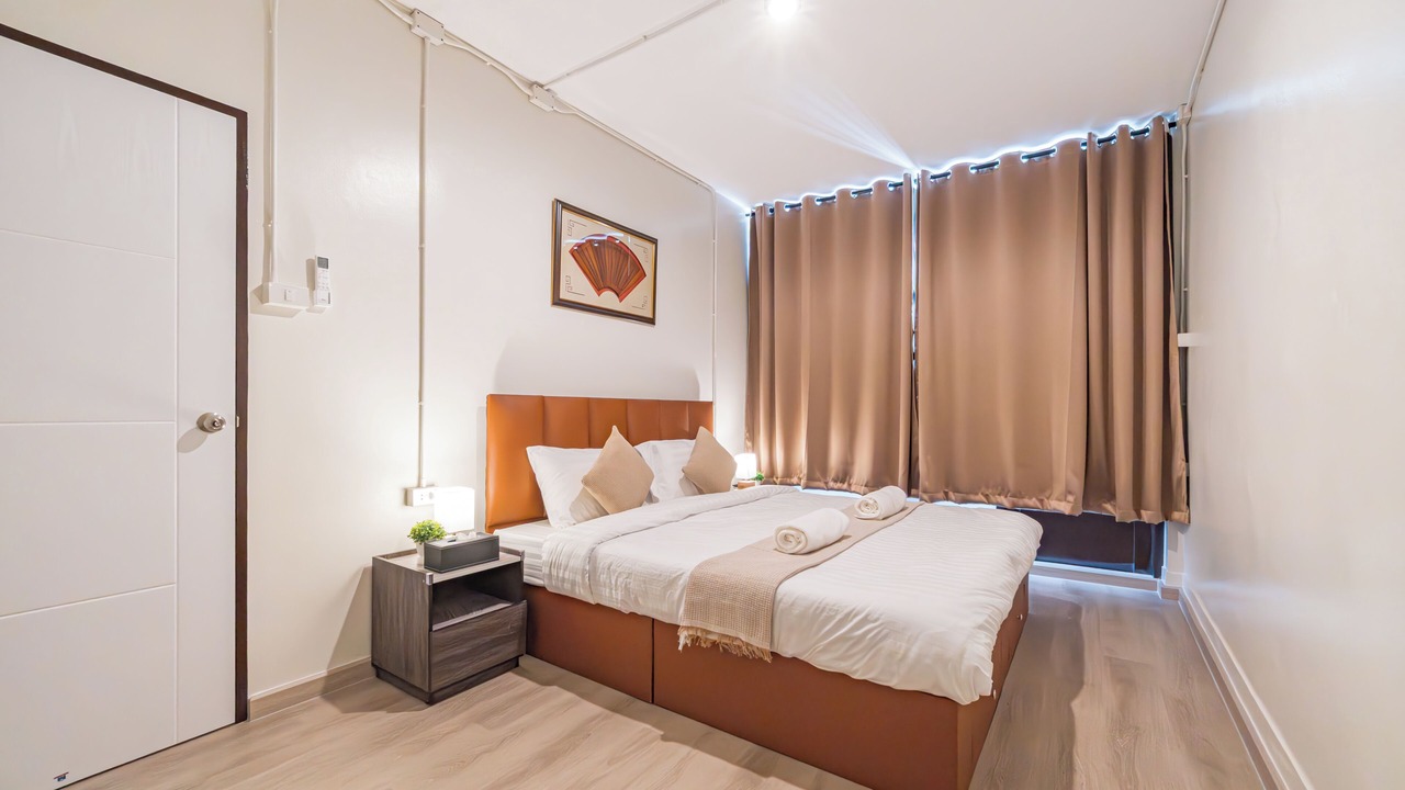 Photo of Bedroom in Pom Prap Sattru Phai
