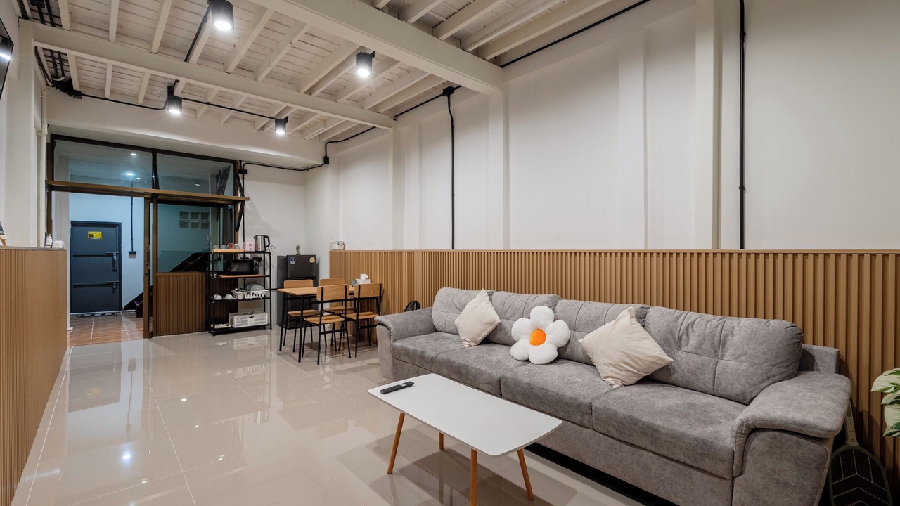 Photo of Livingroom in Bangkok City Centre