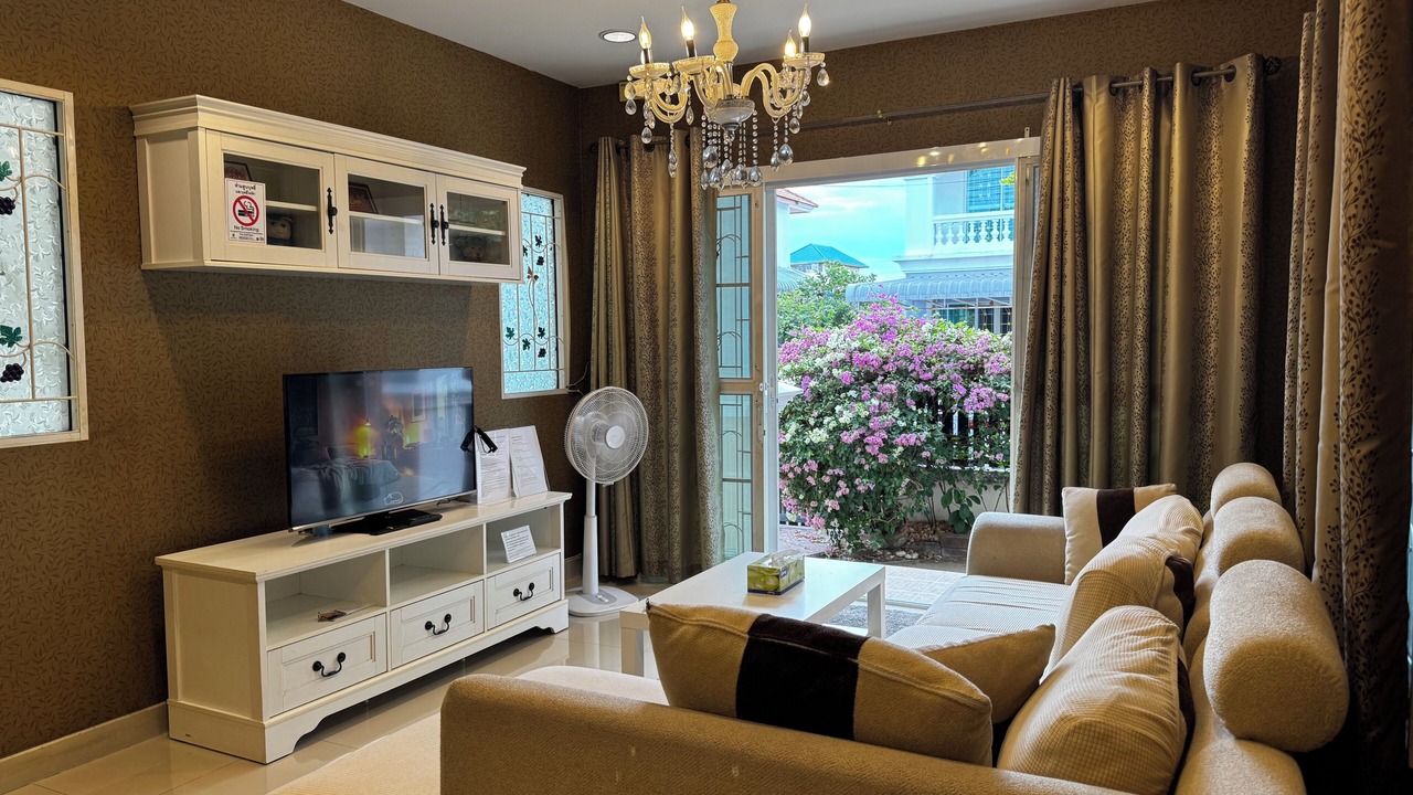Photo of Livingroom in Bang Chalong