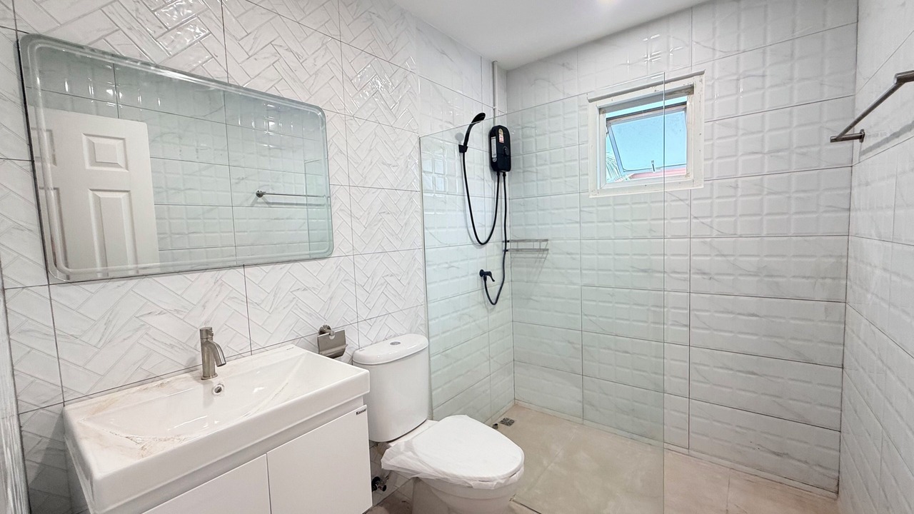Photo of Bathroom in Pa Klok