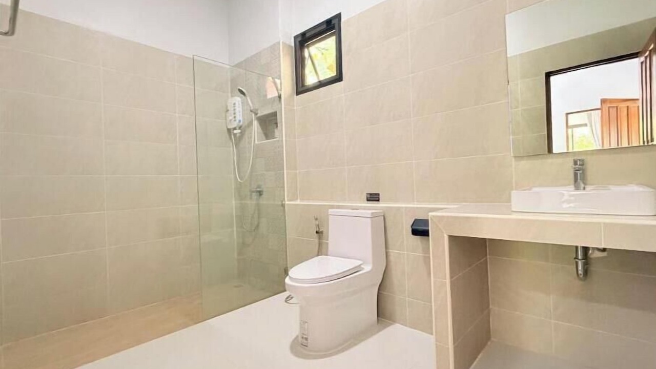 Photo of Bathroom in Srithanu