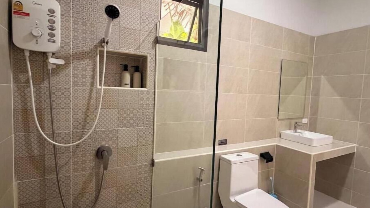 Photo of Bathroom in Srithanu