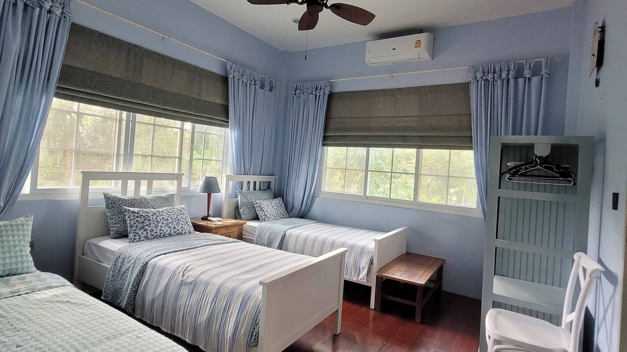 Photo of Bedroom in Khanong Phra