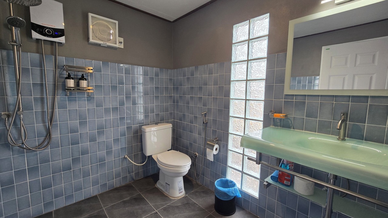 Photo of Bathroom in Non Rang