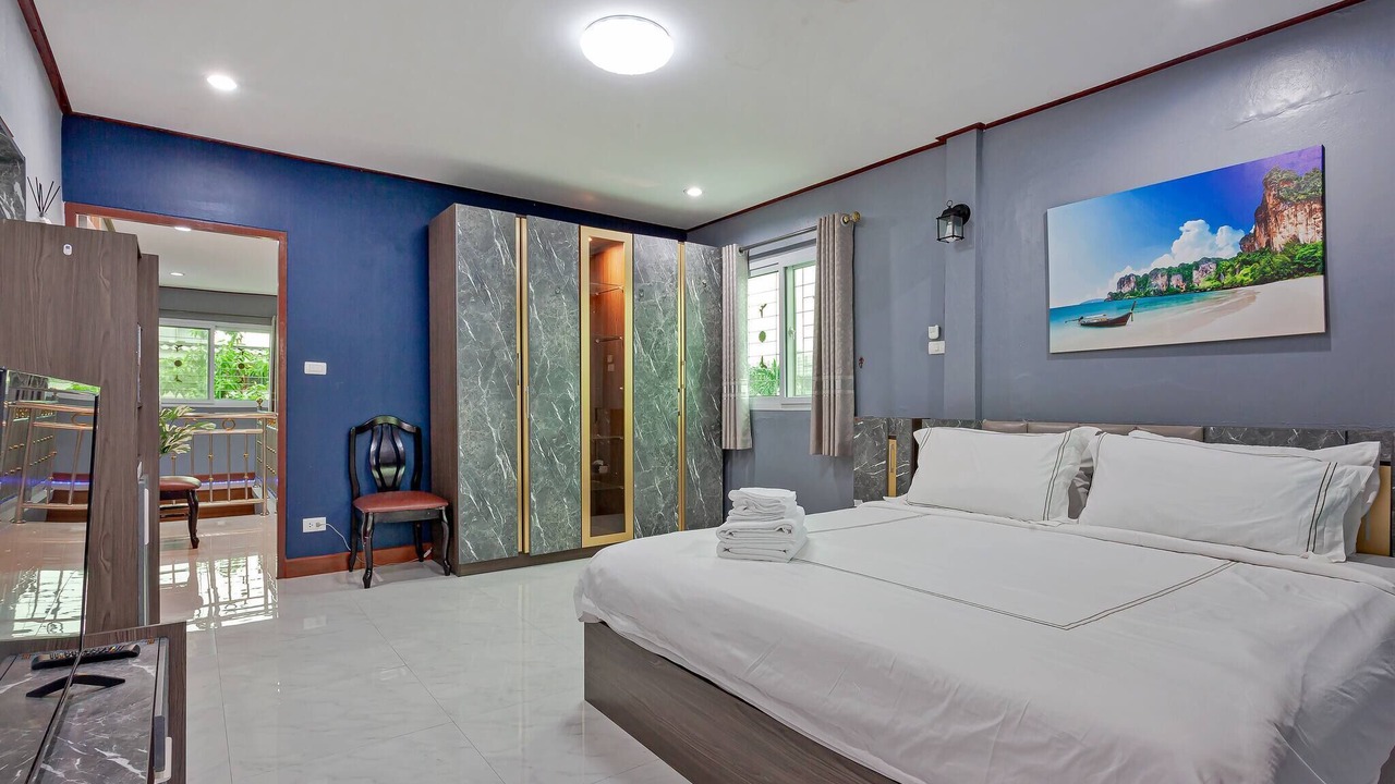 Photo of Bedroom in Phra Khanong