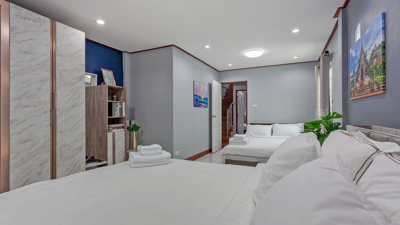 Photo of Bedroom in Phra Khanong