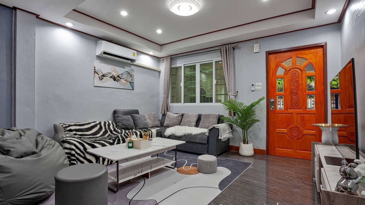 Photo of Livingroom in Phra Khanong