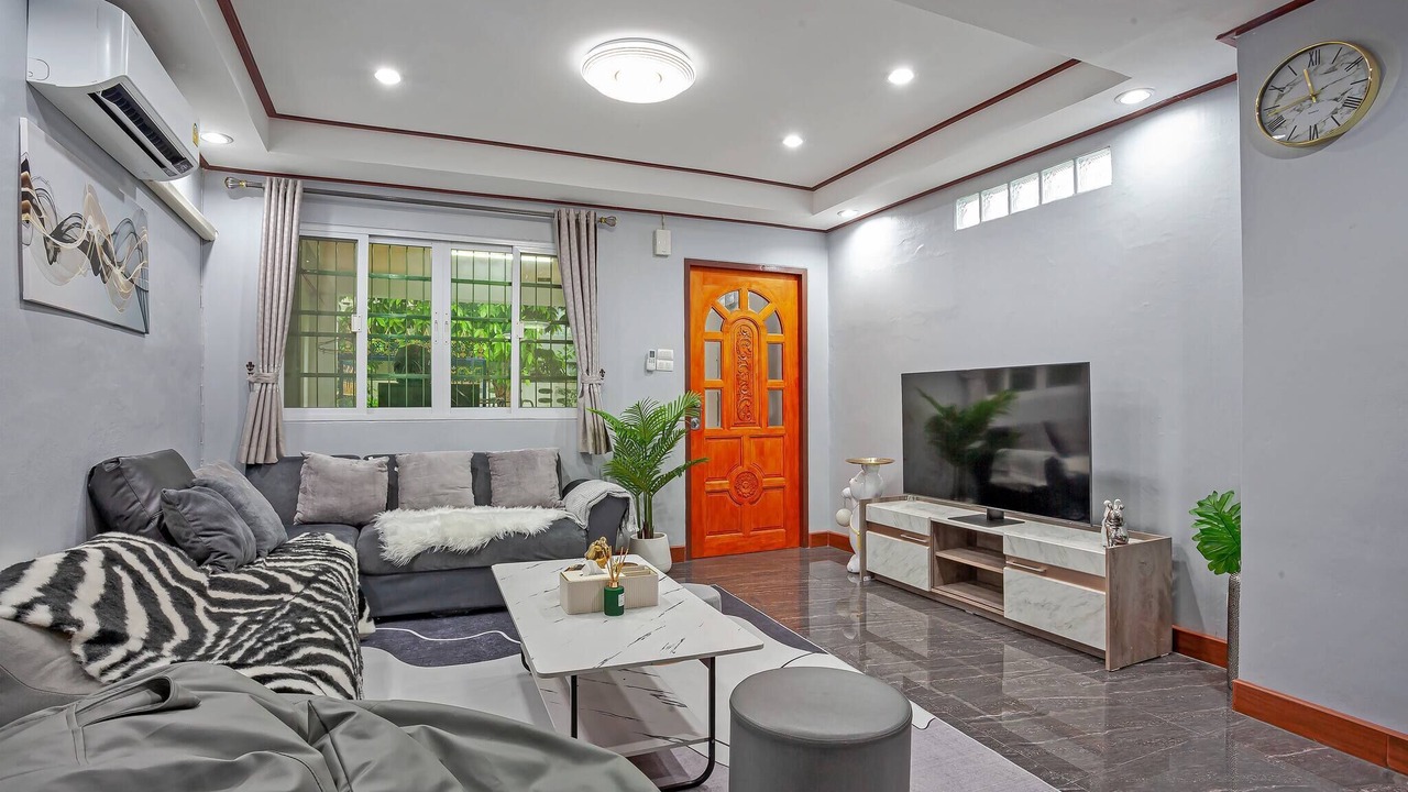 Photo of Livingroom in Phra Khanong