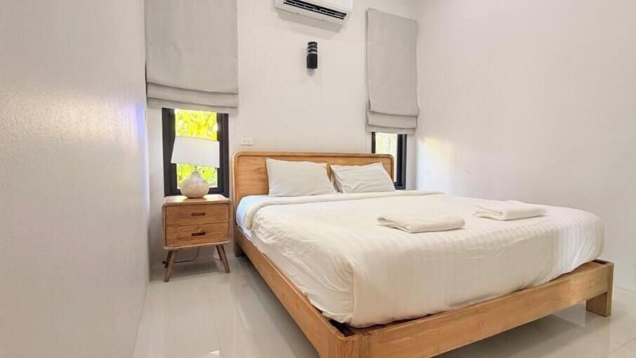 Photo of Bedroom in Srithanu