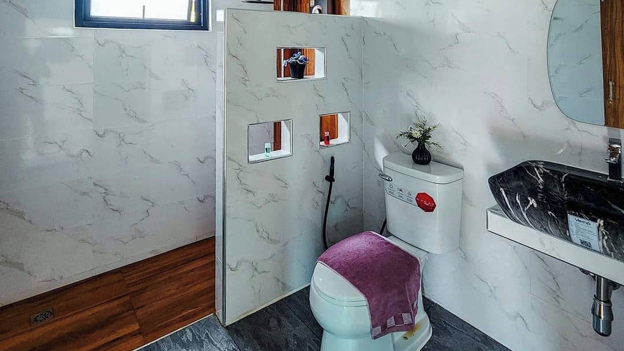 Photo of Bathroom in Phrom Khiri