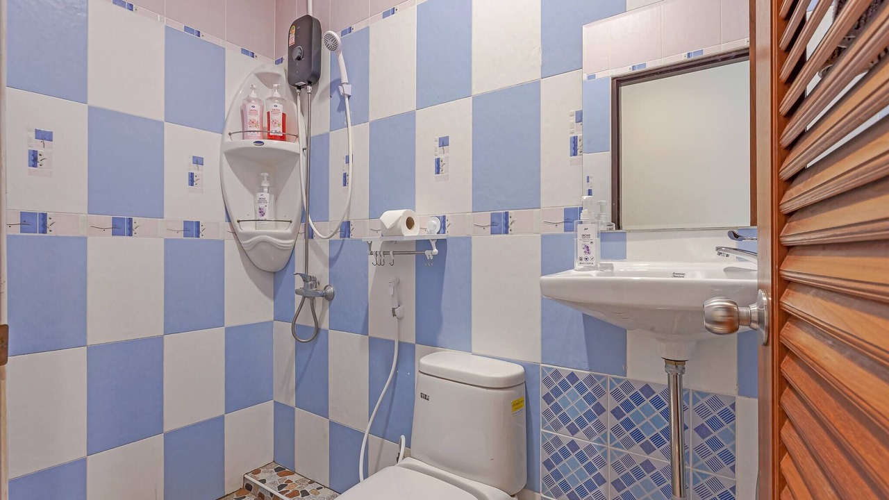 Photo of Bathroom in Khlong Tan