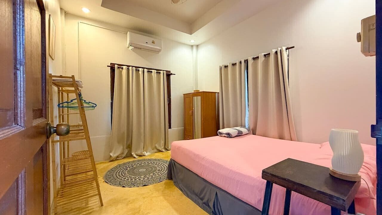 Photo of Bedroom in Thong Sala