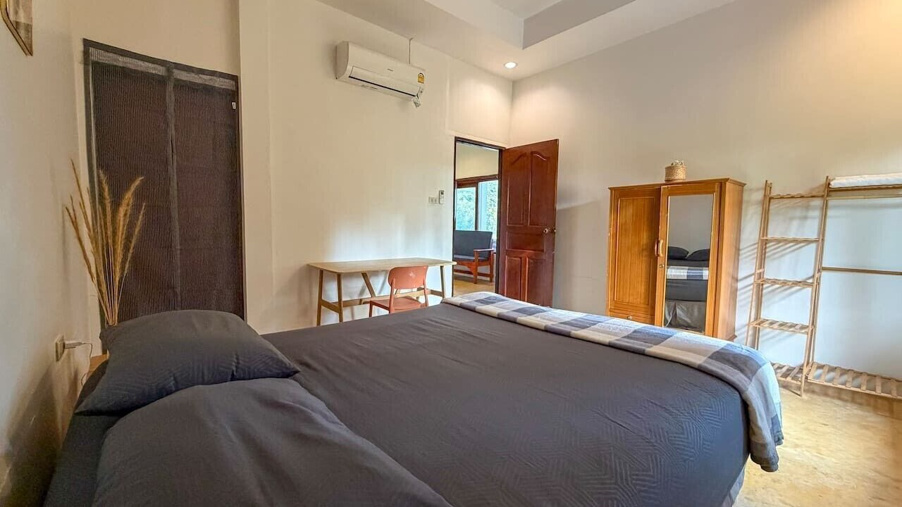 Photo of Bedroom in Thong Sala