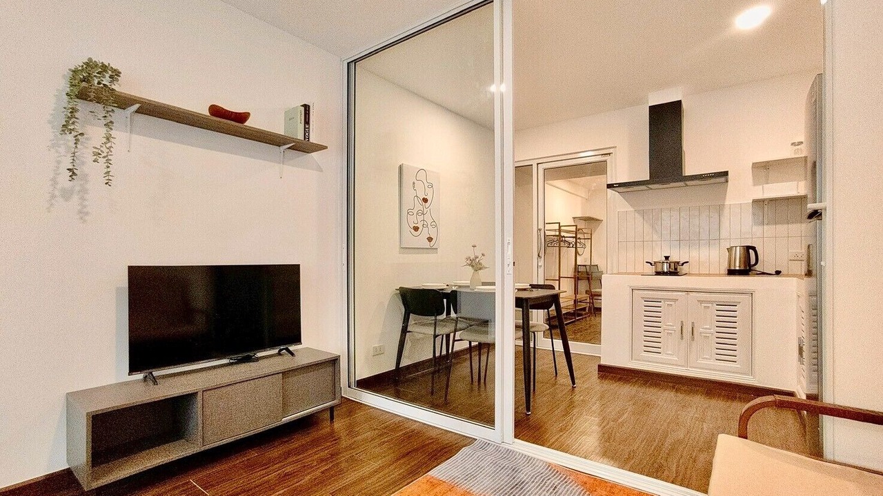 Photo of Livingroom in Khlong Ton Sai