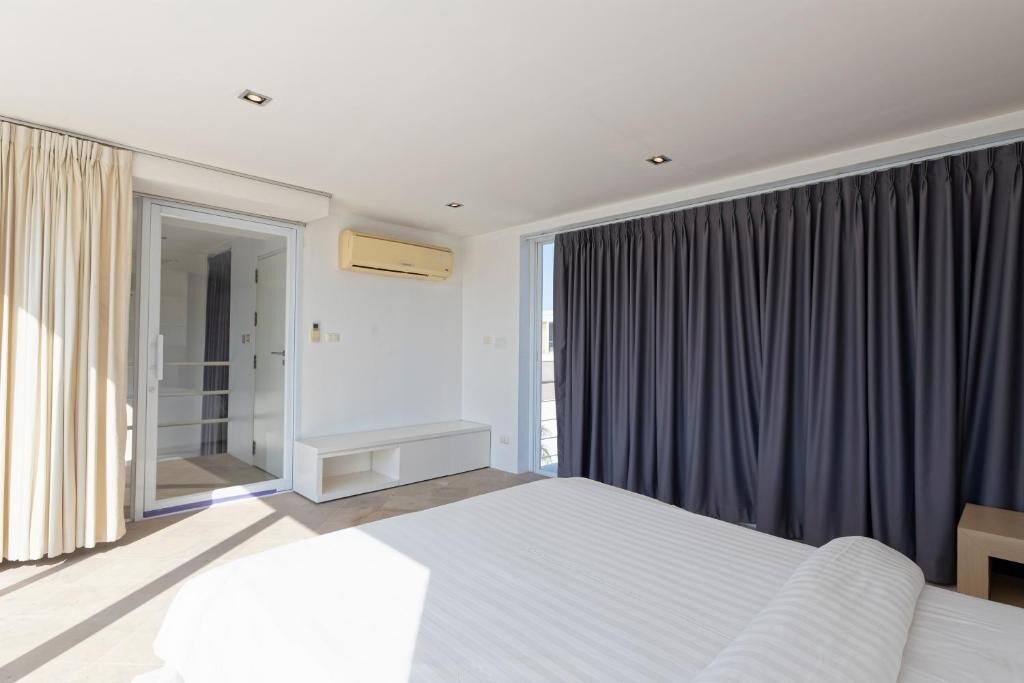 Photo of Bedroom in Koh Kaew