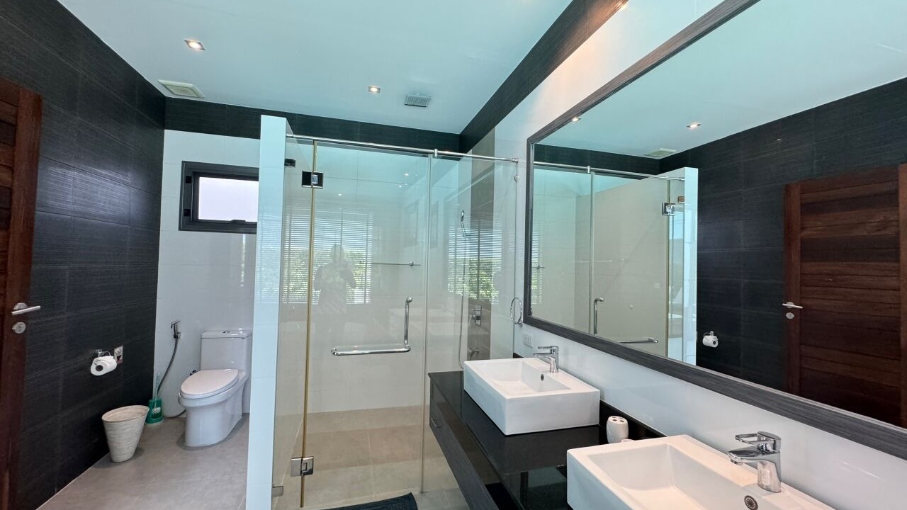 Photo of Bathroom in Chalong