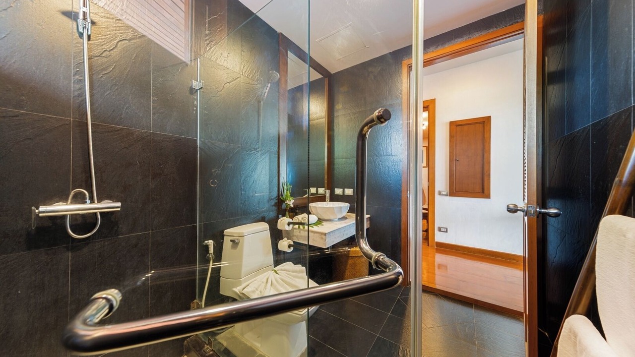 Photo of Bathroom in Moo 5
