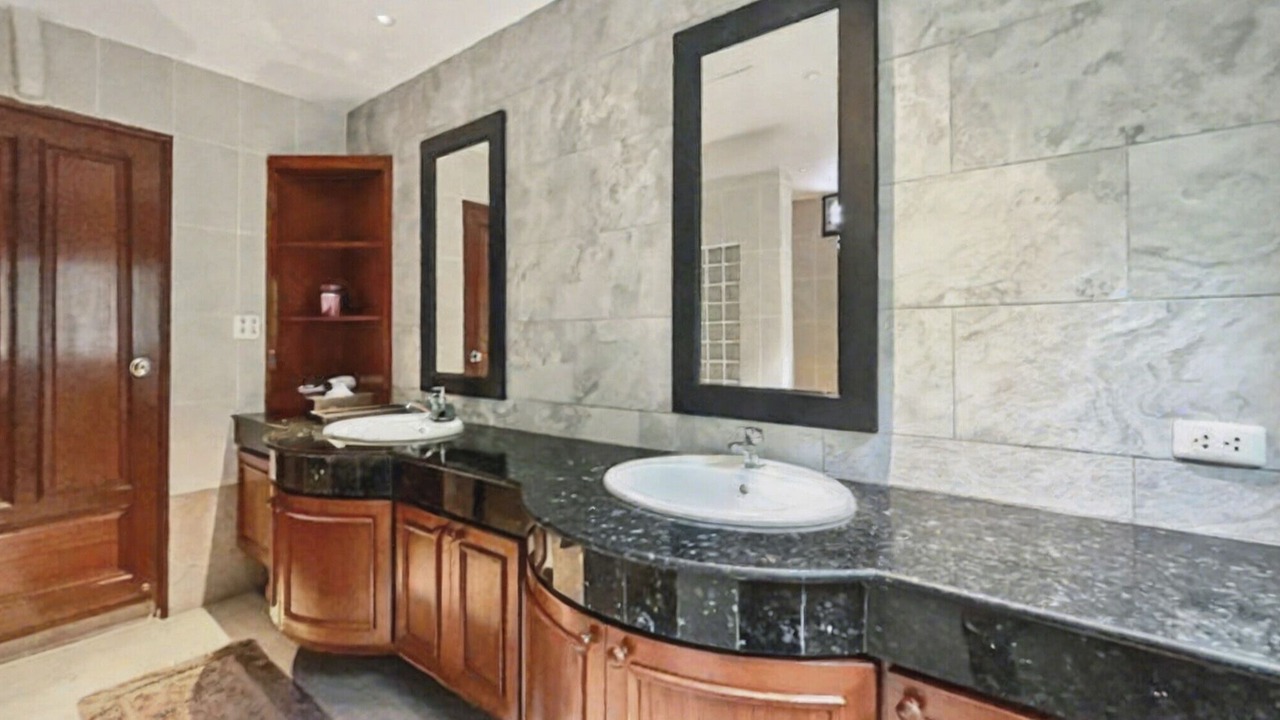 Photo of Bathroom in Kamala
