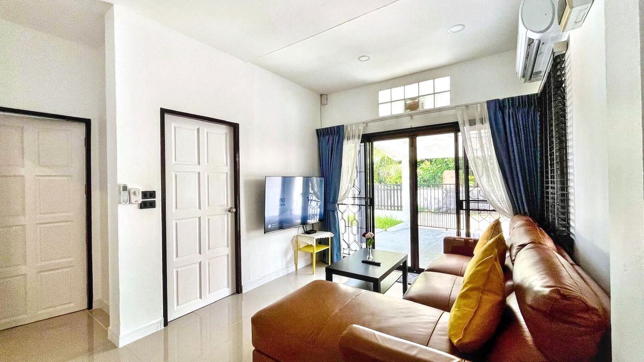 Photo of Livingroom in Kathu