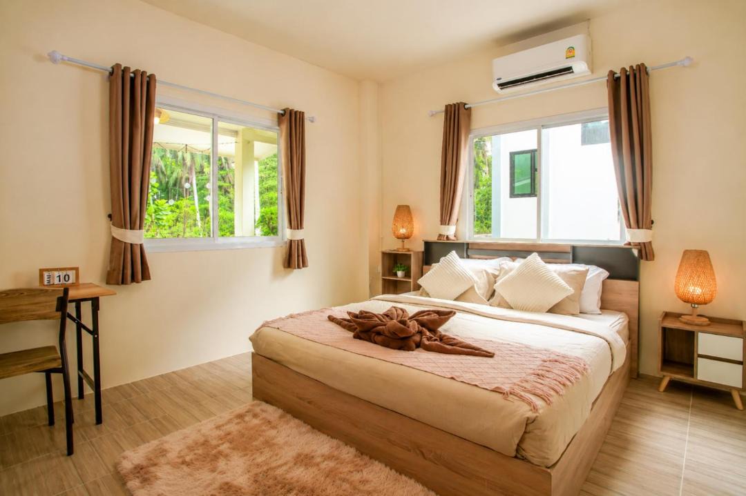 Photo of Bedroom in Srithanu