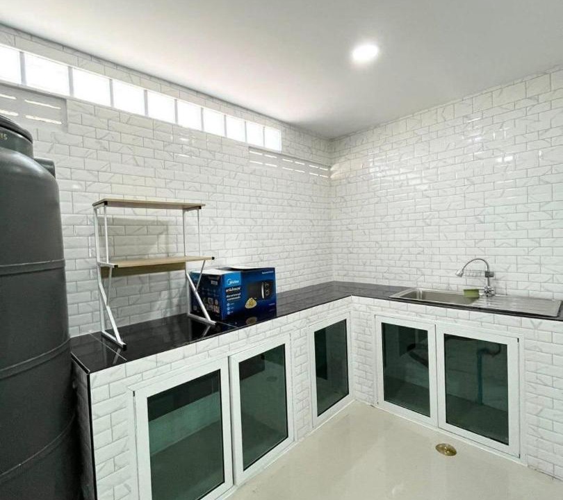Photo of Kitchen in Pom Prap Sattru Phai