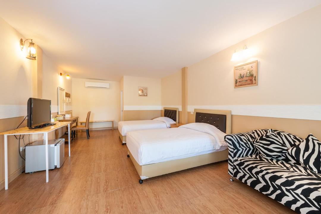 Photo of Bedroom in Khanong Phra