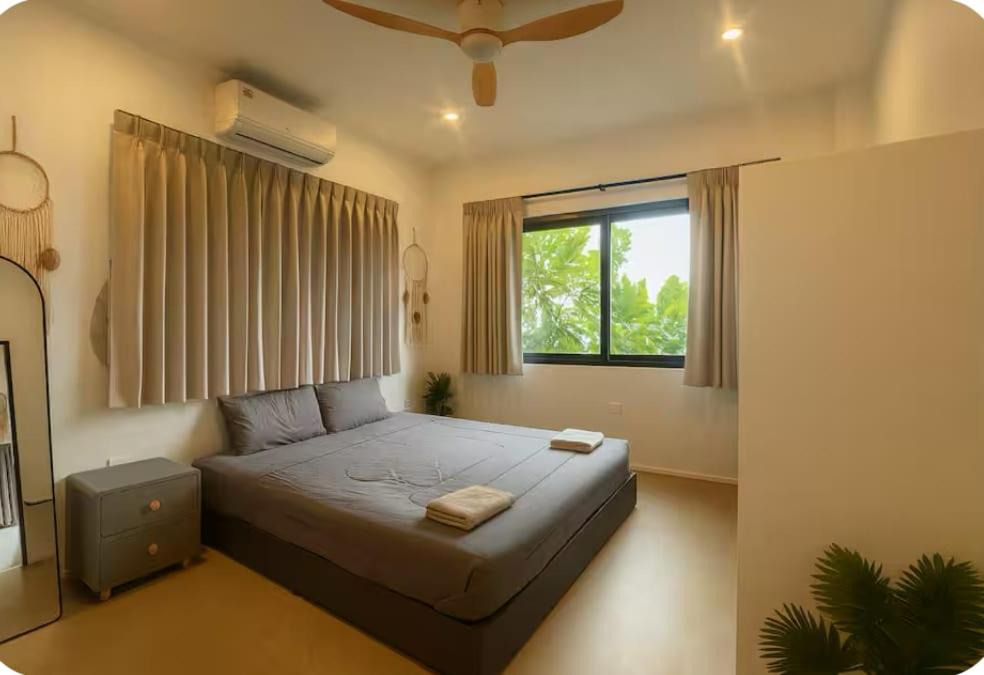 Photo of Bedroom in Haad Yao