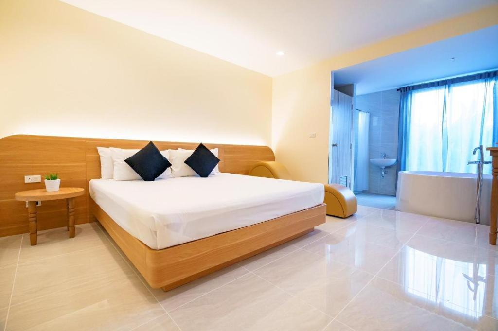 Photo of Bedroom in Map Yang Phon
