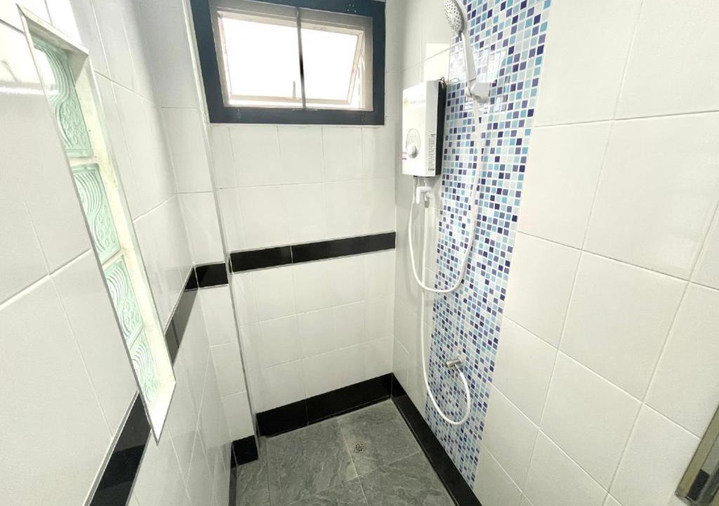 Photo of Bathroom in Pak Nam